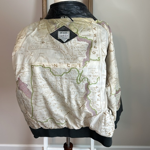 Vintage Woman’s 1990s Leather Jacket Venezia Sportswear with Shoulder Pads GUC - Picture 13 of 17